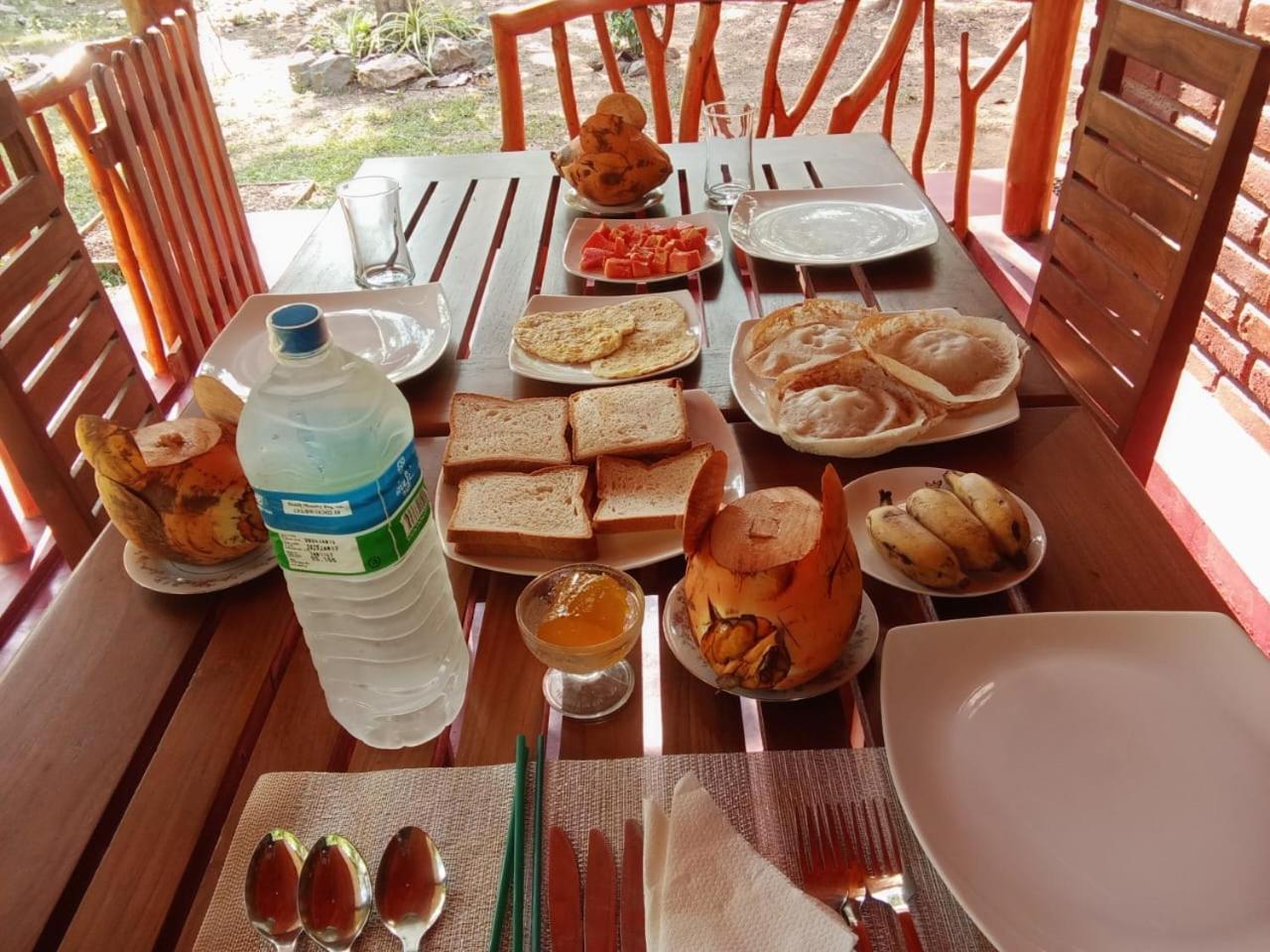 Thought Blooming Hotel Udawalawe Luaran gambar