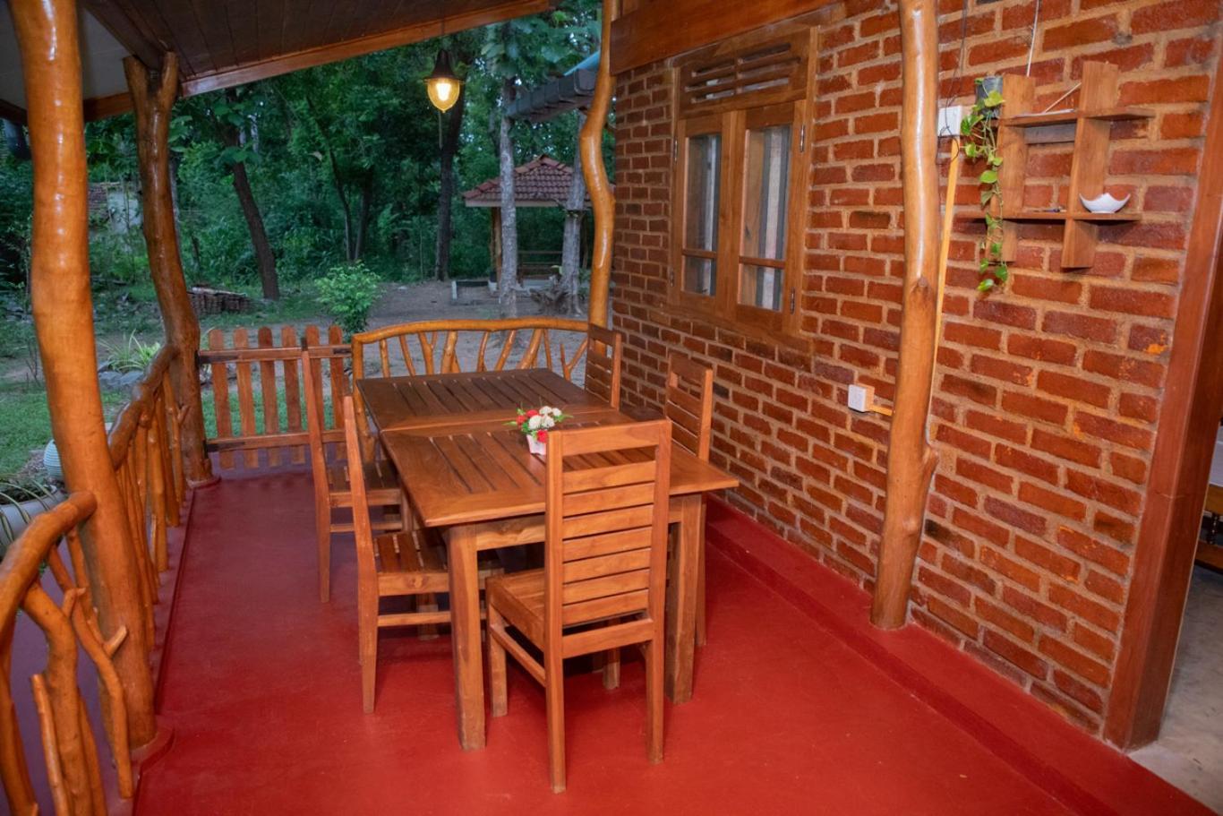 Thought Blooming Hotel Udawalawe Luaran gambar